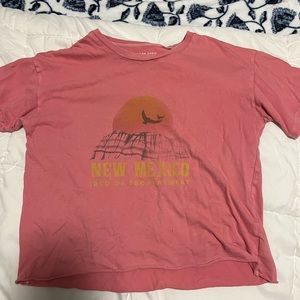 American eagle distressed T-shirt